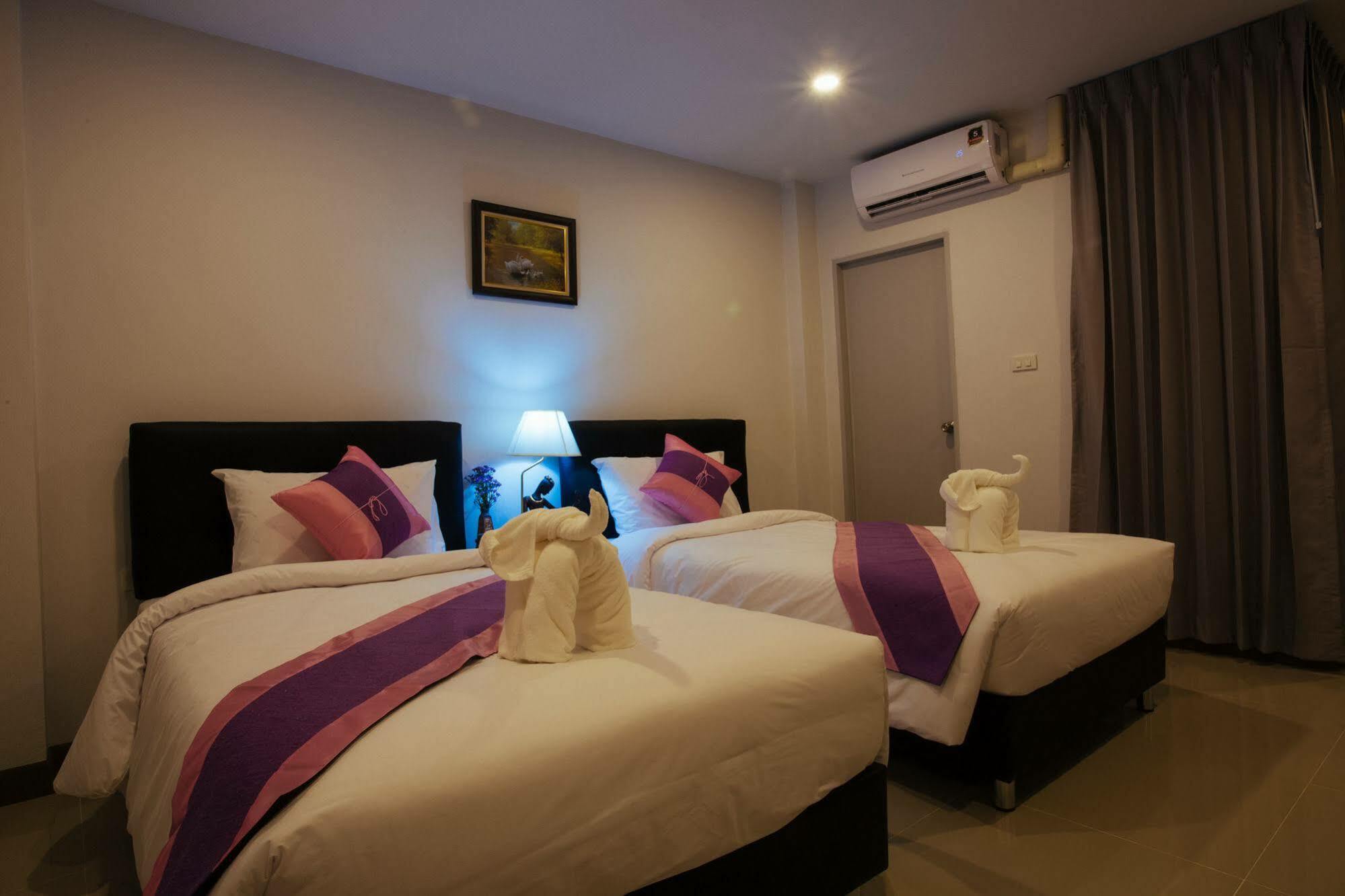 Noble Tarntong Boutique Bed & Breakfast Чиангмай Екстериор снимка