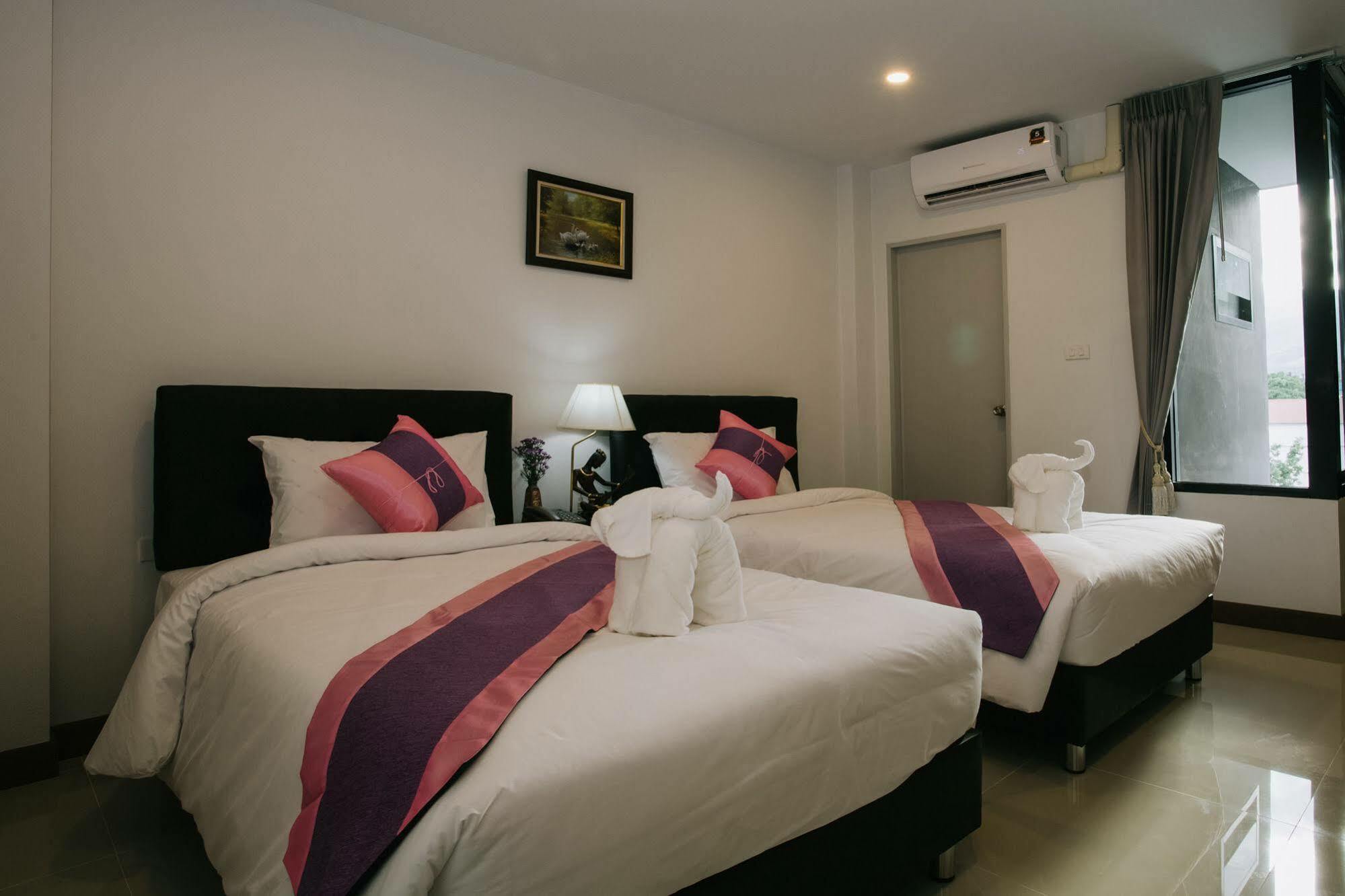 Noble Tarntong Boutique Bed & Breakfast Чиангмай Екстериор снимка